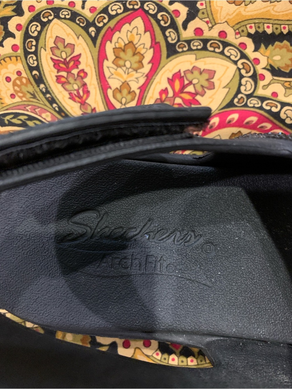 Sketchers Arch Fit Black Jeweled Sandal Size 10 - Picture 2 of 5